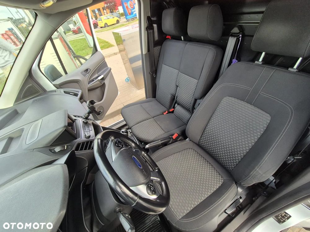 Ford Transit Connect - 15