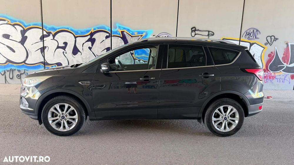 Ford Kuga 1.5 EcoBoost 2WD Titanium - 4