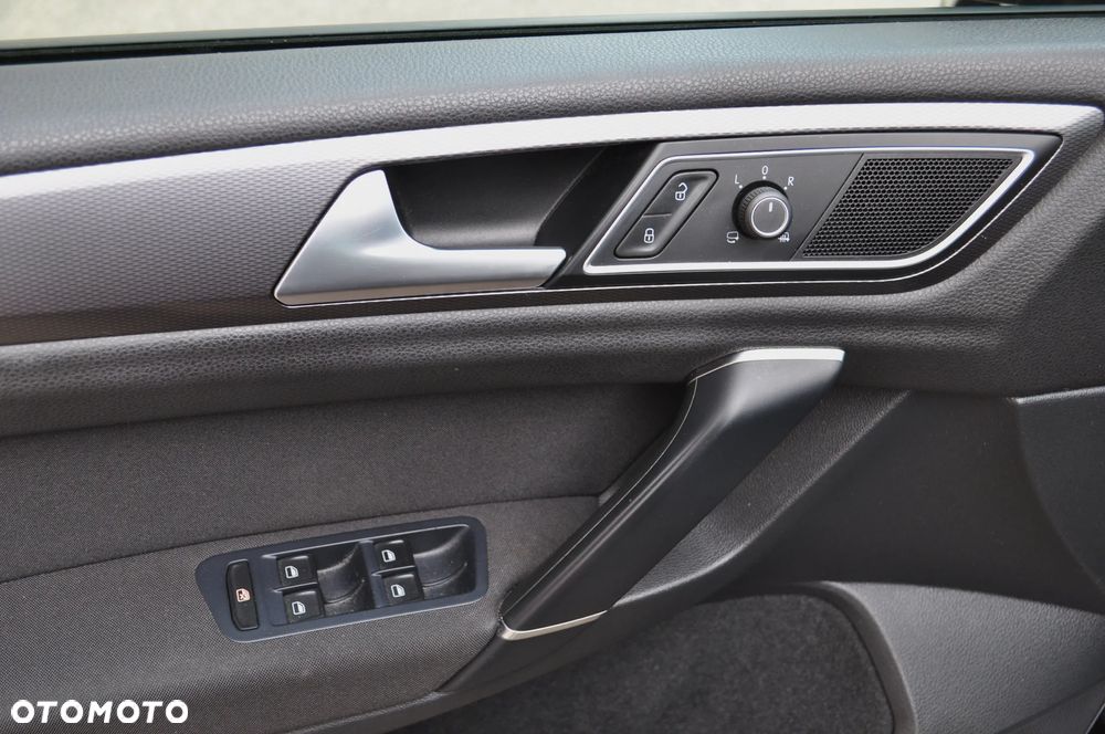 Volkswagen Golf Sportsvan 1.2 TSI BlueMotion Technology Lounge - 30