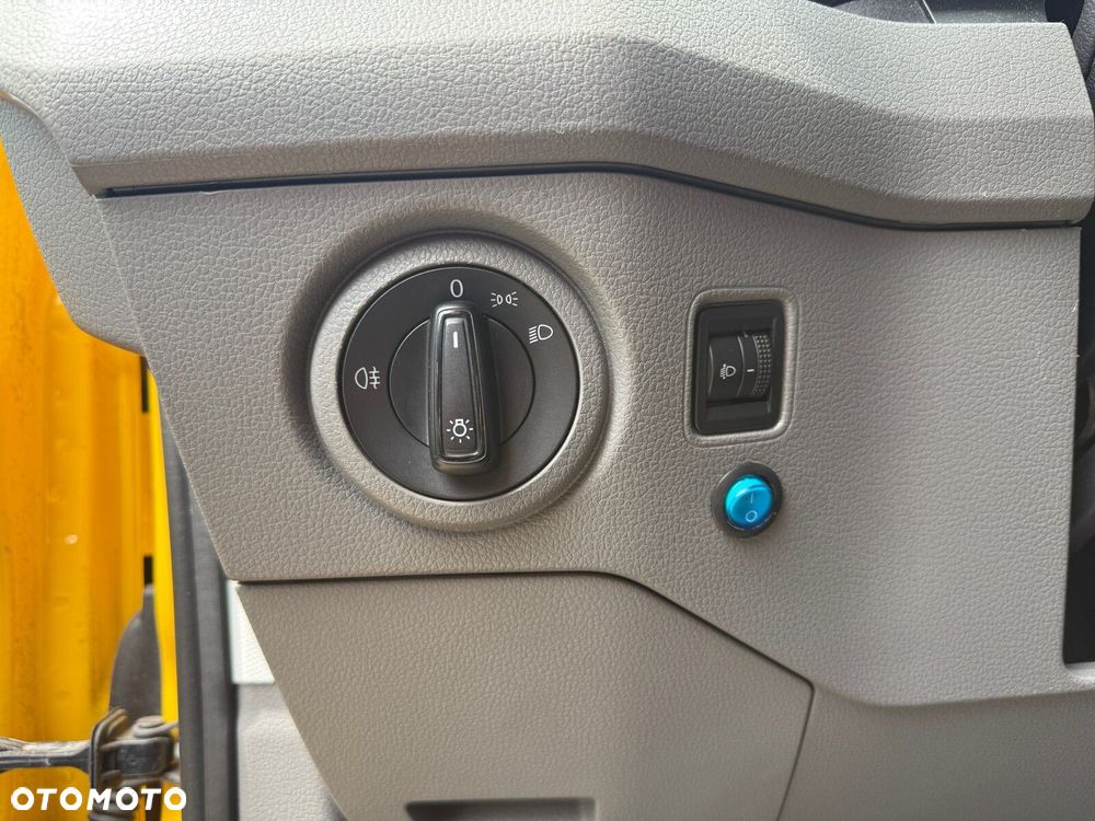 Volkswagen Transporter - 15