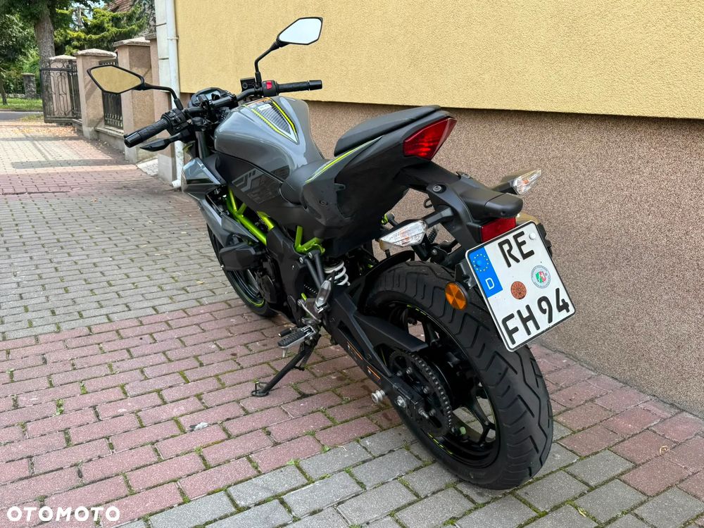 Kawasaki Z - 9