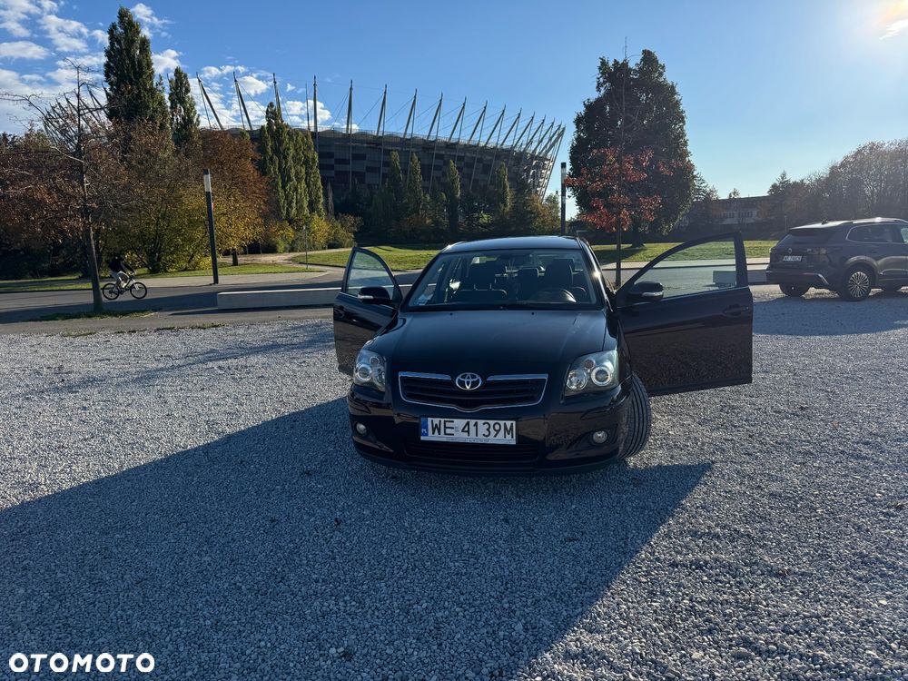 Toyota Avensis 2007 photo 2