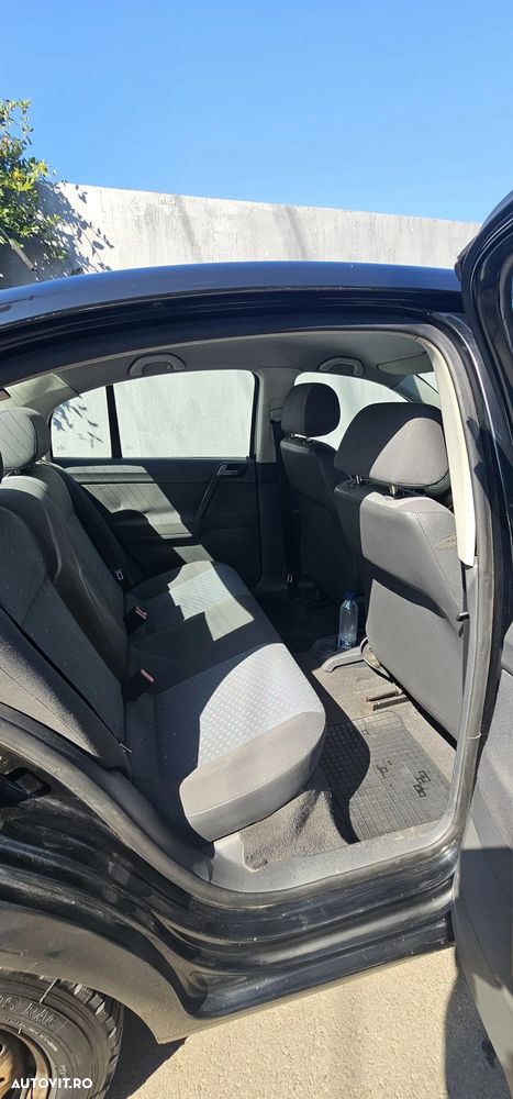 Volkswagen Polo - 7