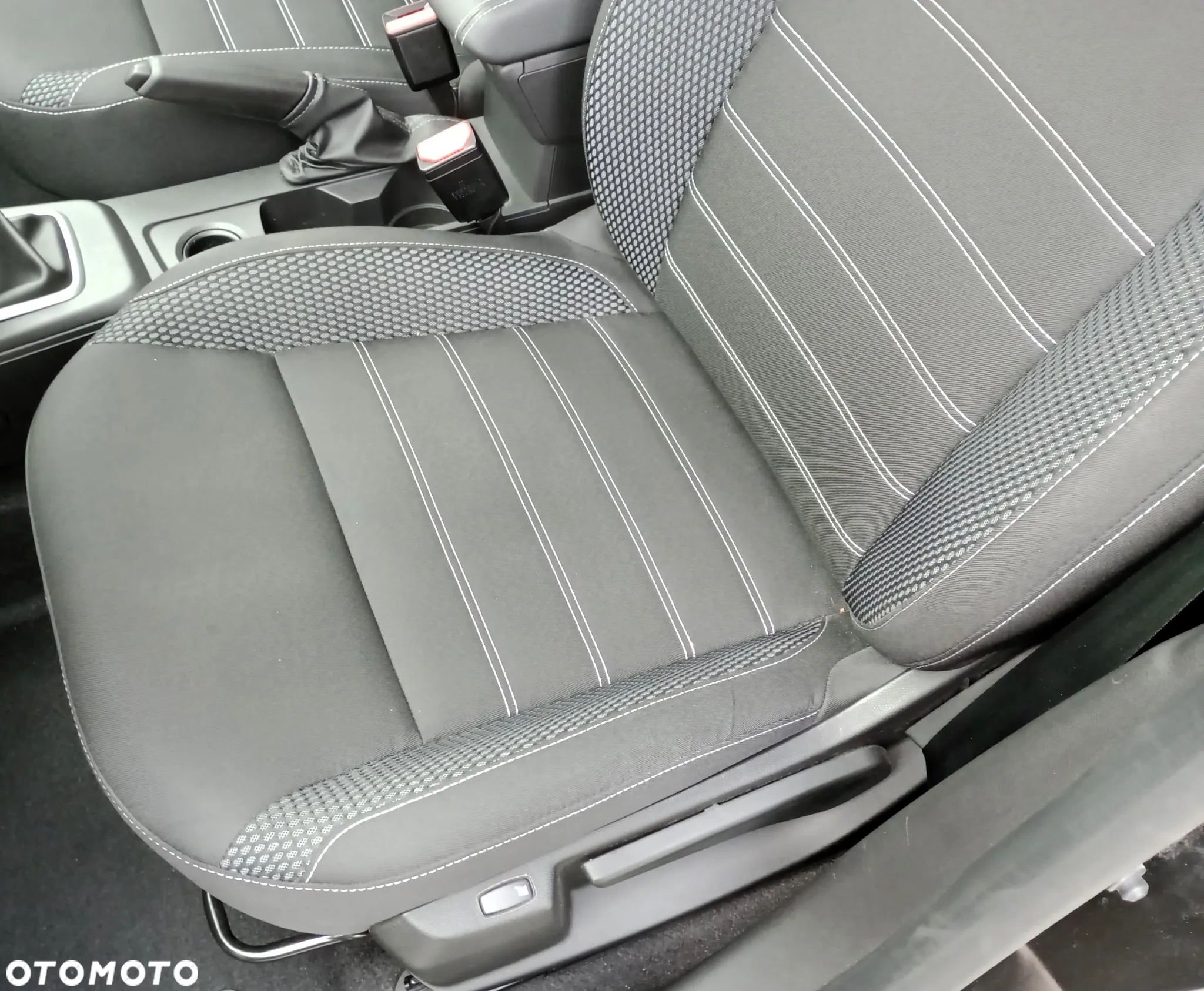 Dacia Duster 1.0 TCe Journey - 9