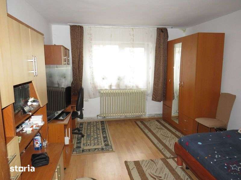Casa 4 camere Tg-Jiu Gorj  zona Pandurasu - Imagine principală: 2/8