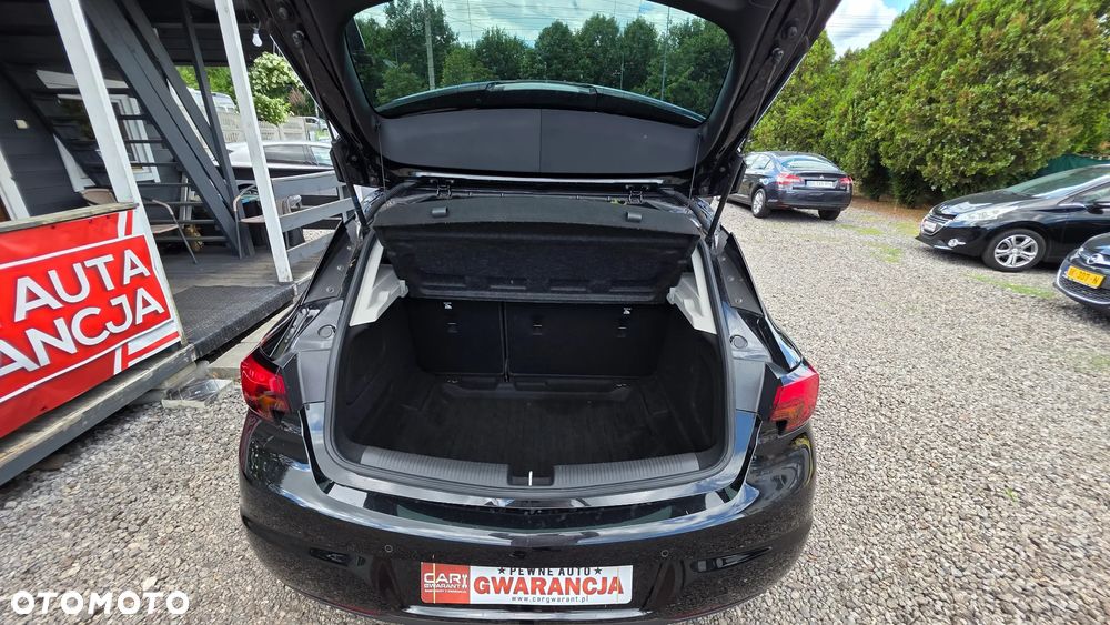 Opel Astra 1.0 T Essentia S&S - 10