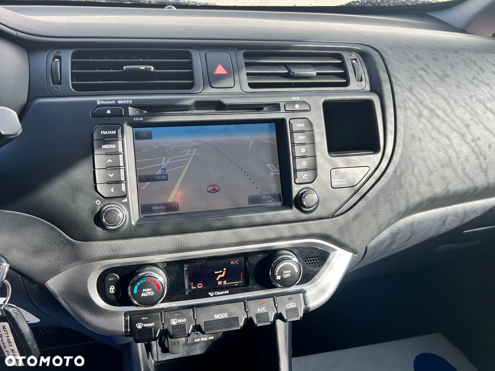 Kia Rio 1.2 Dream Team Edition - 23