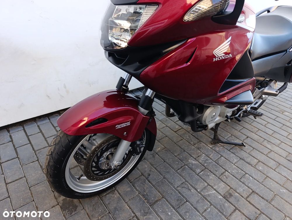 Honda NTV - 10