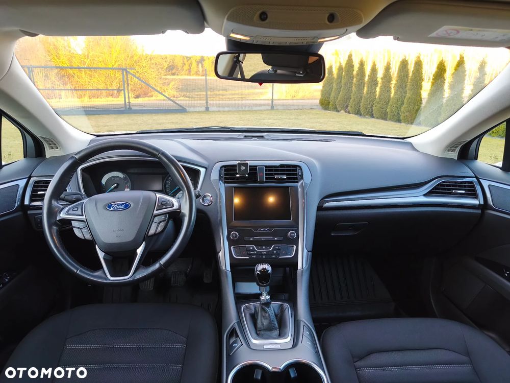 Ford Mondeo - 12