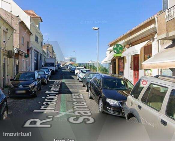 OPORTUNIDADE DE INVESTIMENTO | BAIRRO DA LIBERDADE | CAMPOLIDE - Grande imagem: 2/8