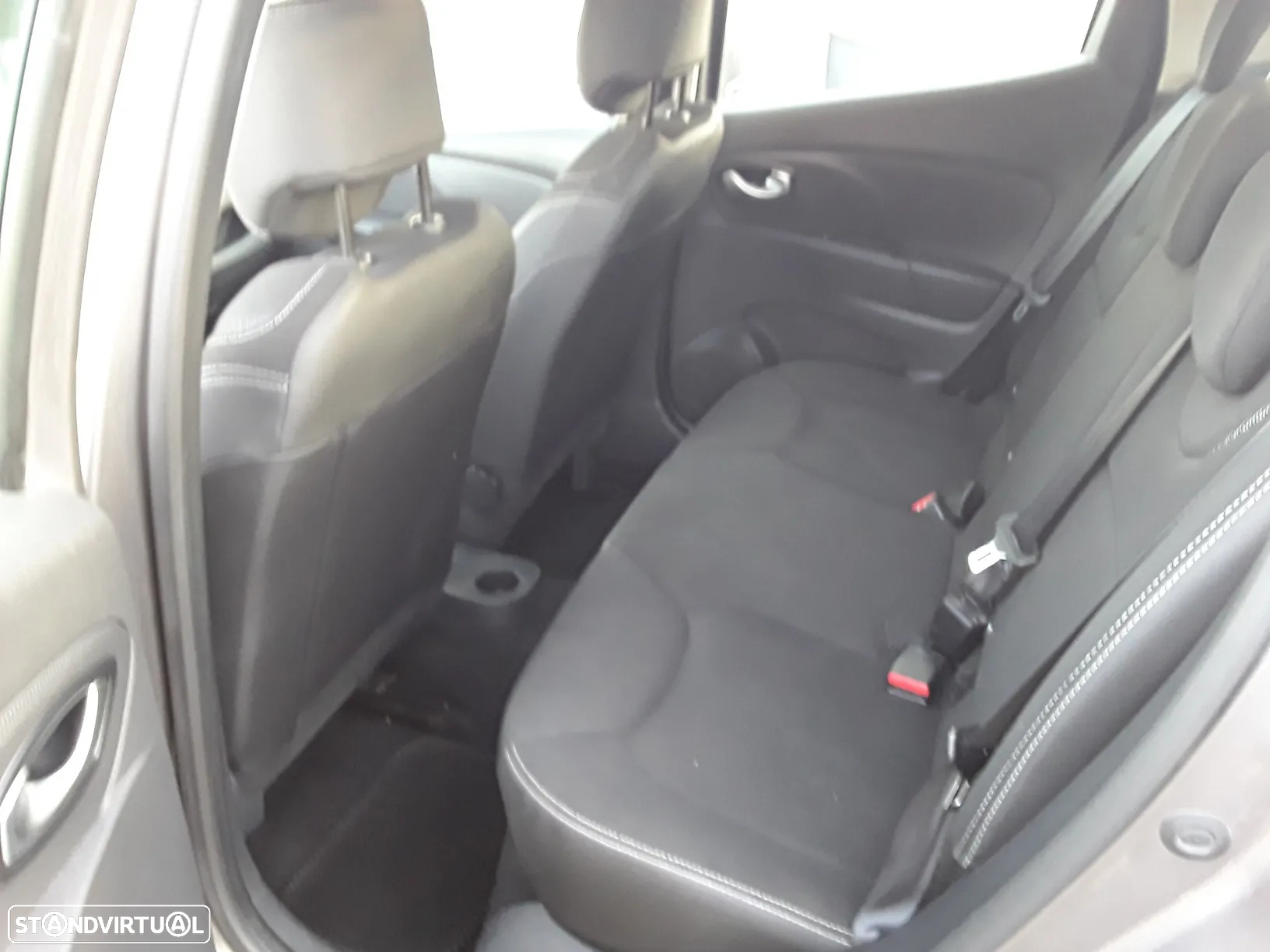 Renault Clio (Energy) dCi 90 Start & Stop INTENS - 22