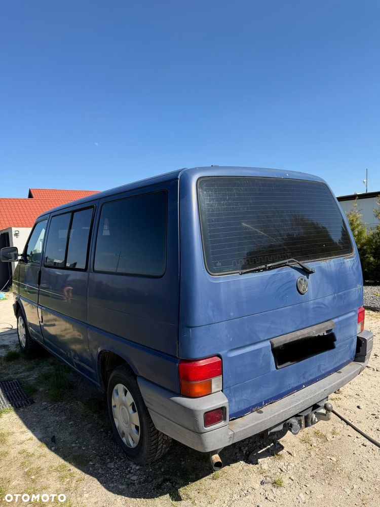 Volkswagen Caravelle - 3