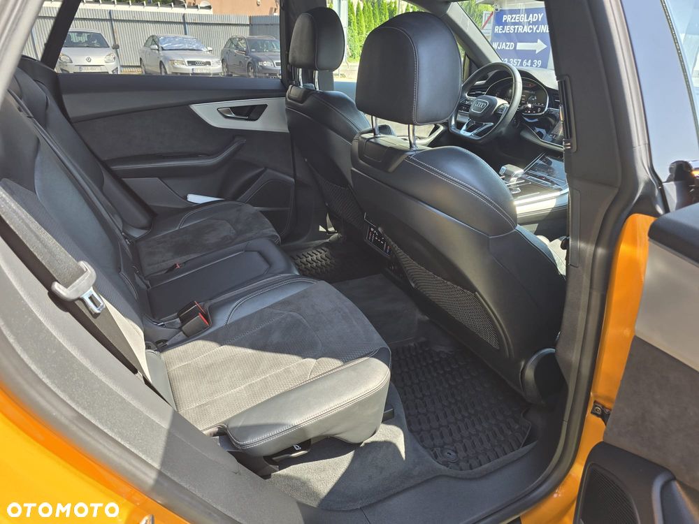 Audi SQ8 - 22