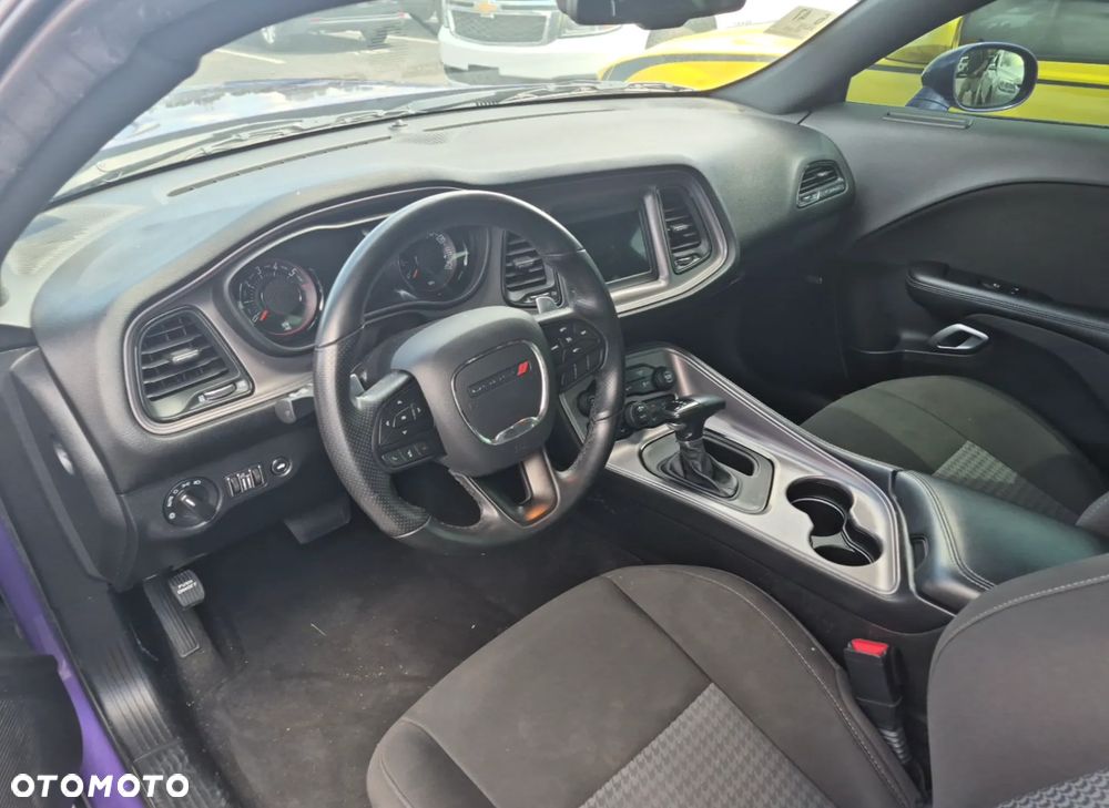 Dodge Challenger Automatik R/T Plus - 11