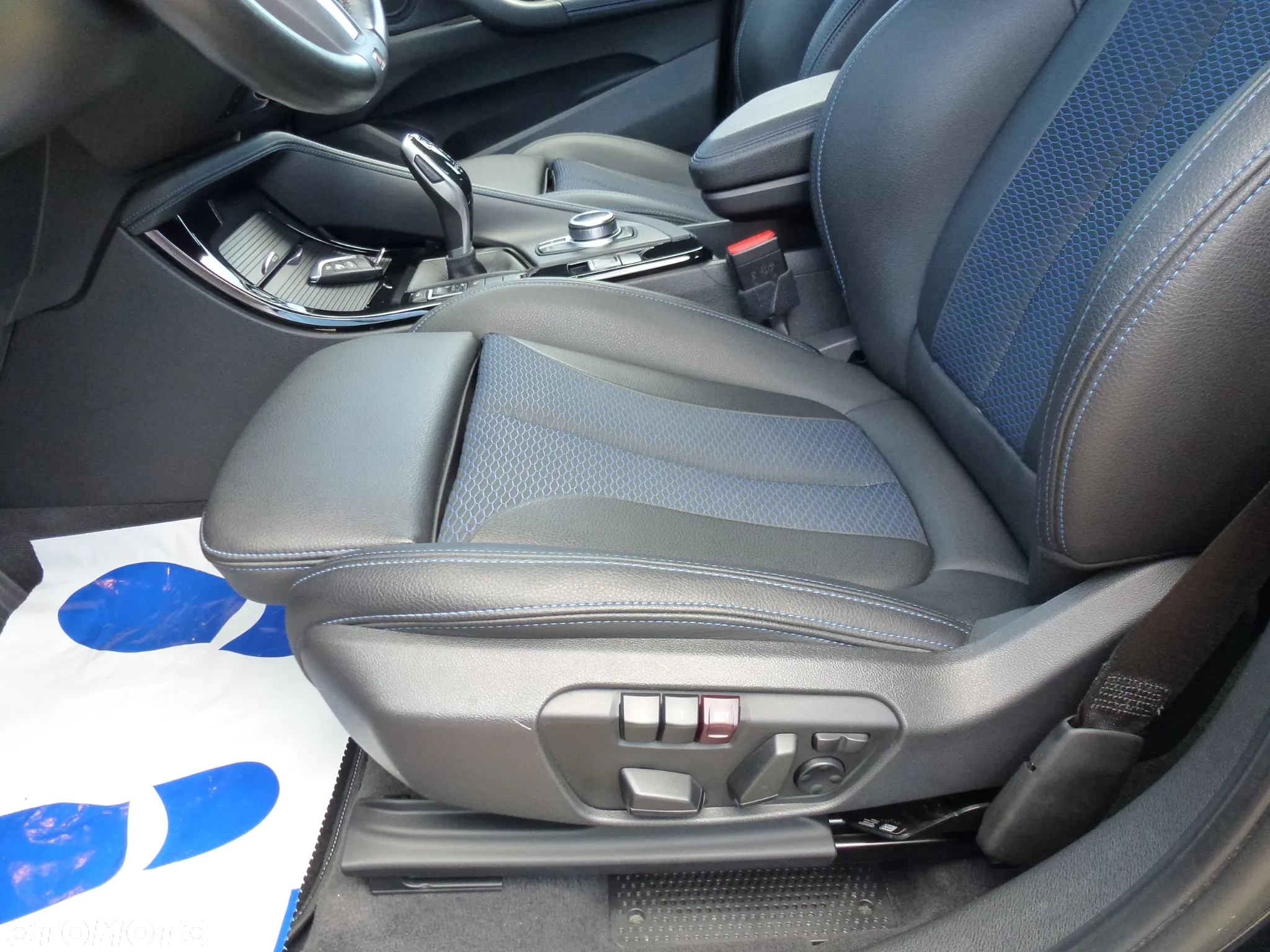 BMW X1 sDrive18d - 17
