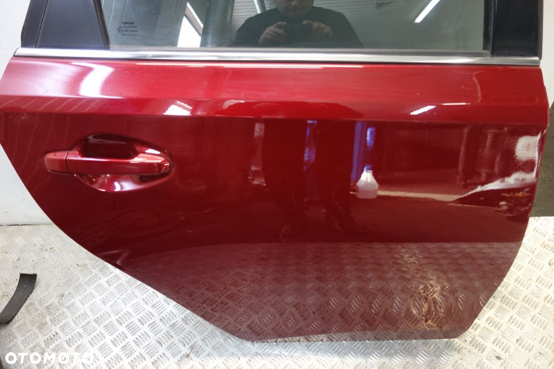 DRZWI PRAWY TYŁ TOYOTA AURIS II LIFT HB - 2