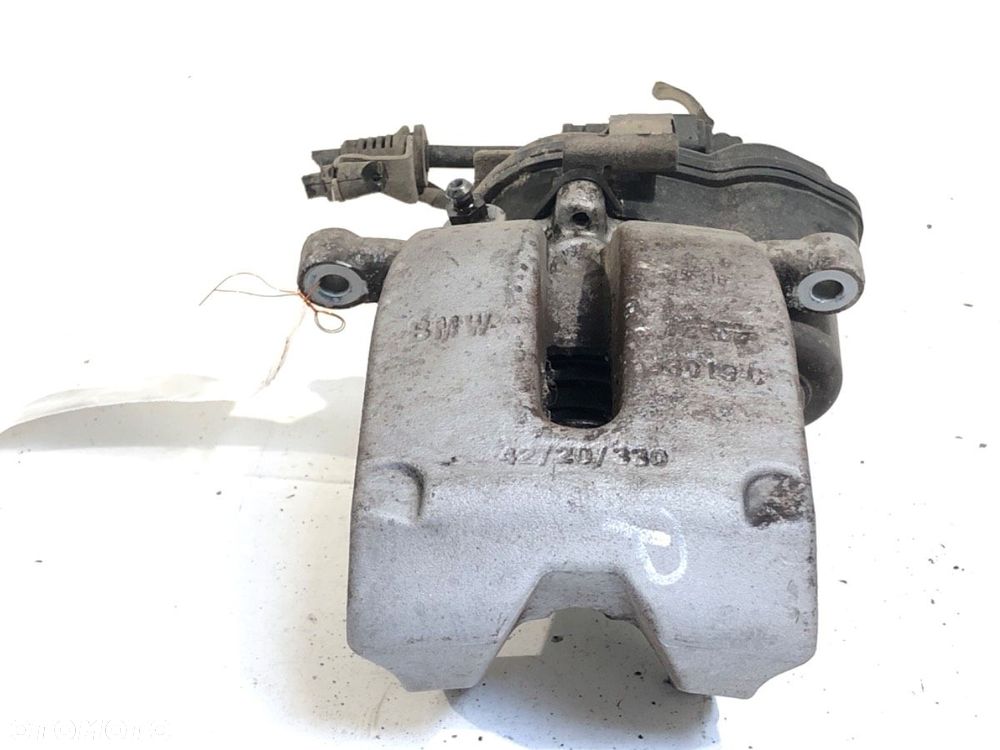 ZACISK PRAWY TYŁ  BMW 5 (G30, F90) 2016 - 2022 530 e Plug-in-Hybrid 135 kW [184 KM] Hybryda silnik - 1