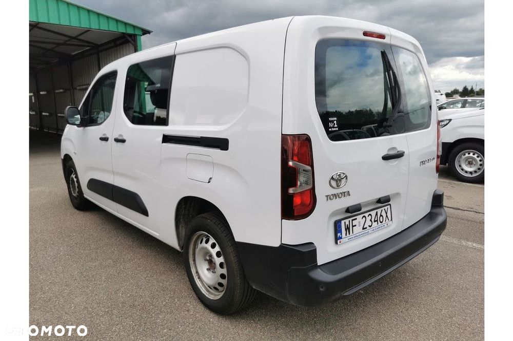 Toyota ProAce 1.5 D-4D Long Active SalonPL VAT23% Właścicielem pojazdu jest Ayvens Financial Services Polska - 4