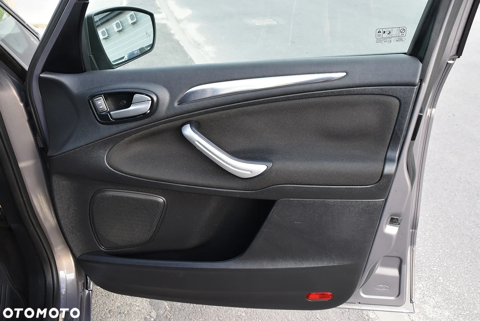Ford Galaxy - 36