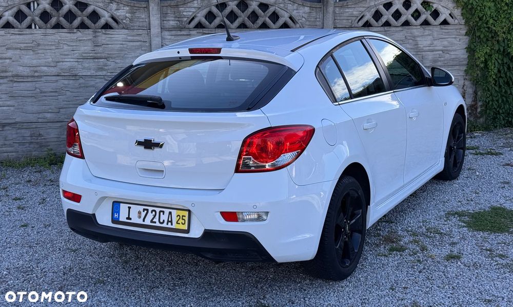 Chevrolet Cruze 1.8 LTZ+ - 22