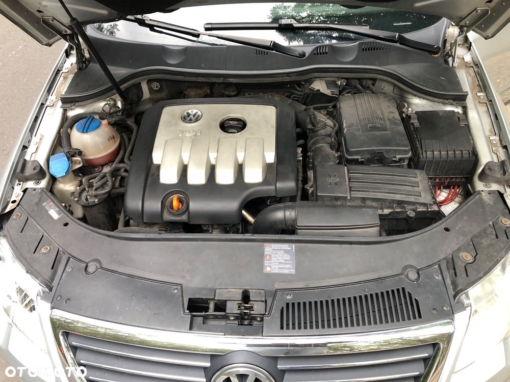 Volkswagen Passat 2.0 TDI Comfortline - 10