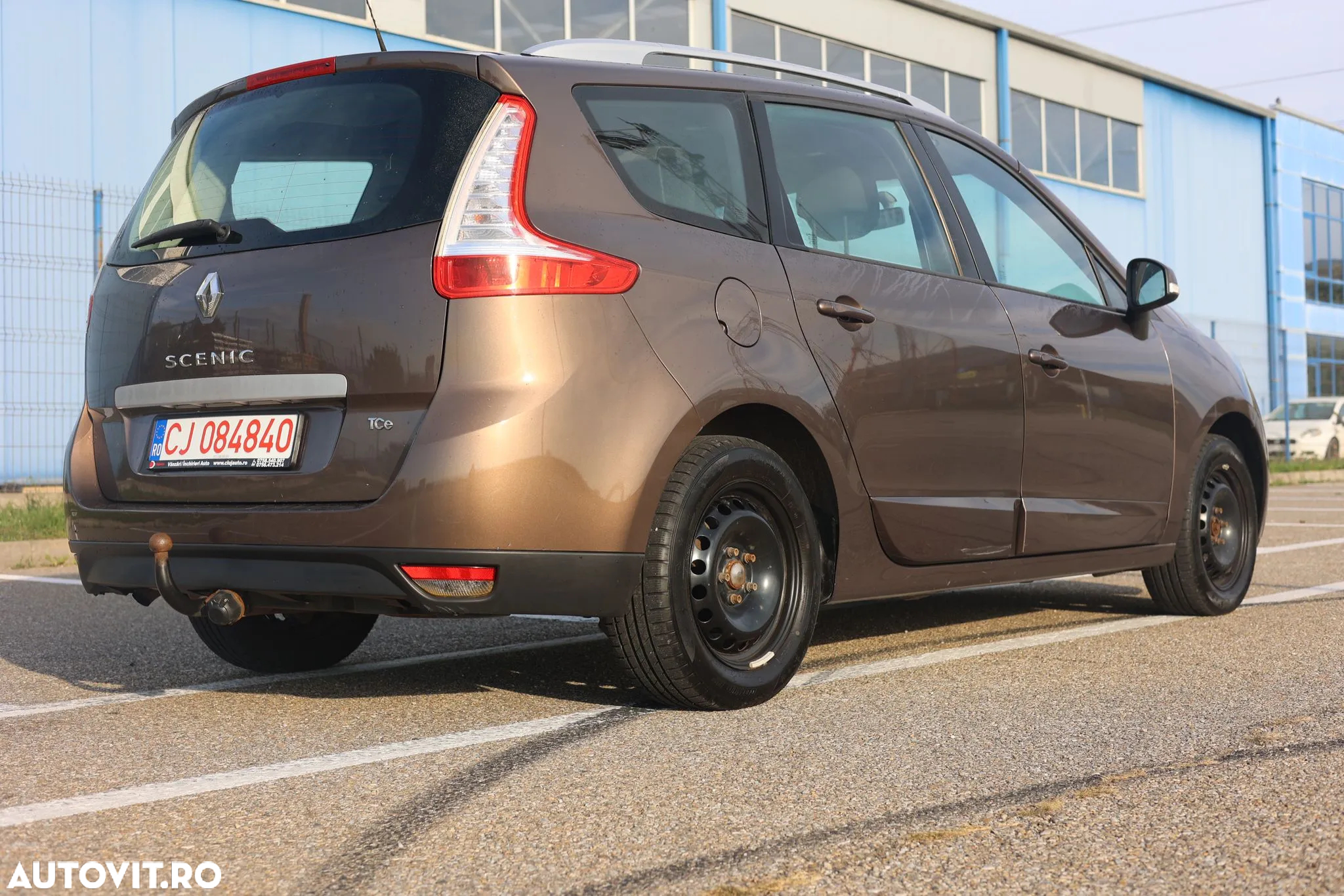Renault Grand Scenic ENERGY TCe 115 S&S Authentique - 6