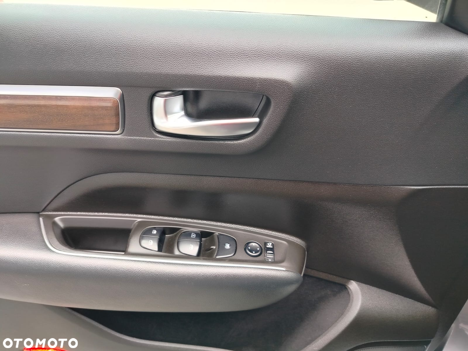 Renault Koleos 2.0 dCi Initiale Paris X-Tronic - 34