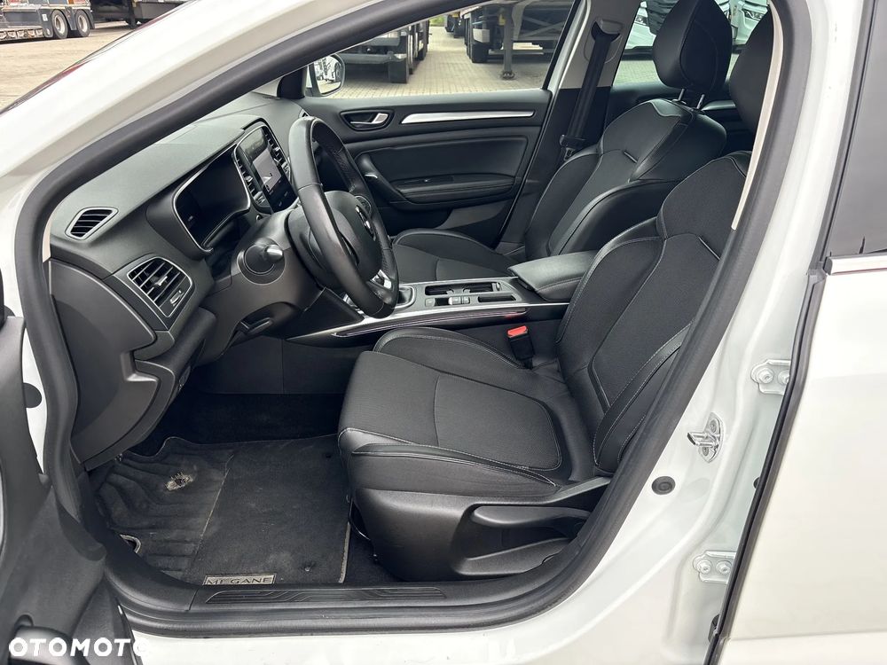 Renault Megane 1.3 TCe Intens - 11