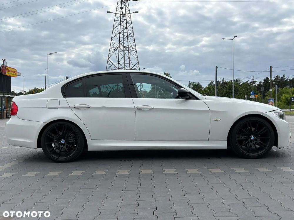 BMW Seria 3 320i Edition Sport - 6
