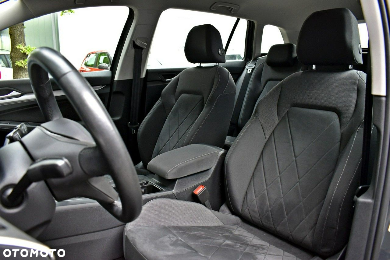 Volkswagen Golf VIII 1.5 TSI EVO Life - 11