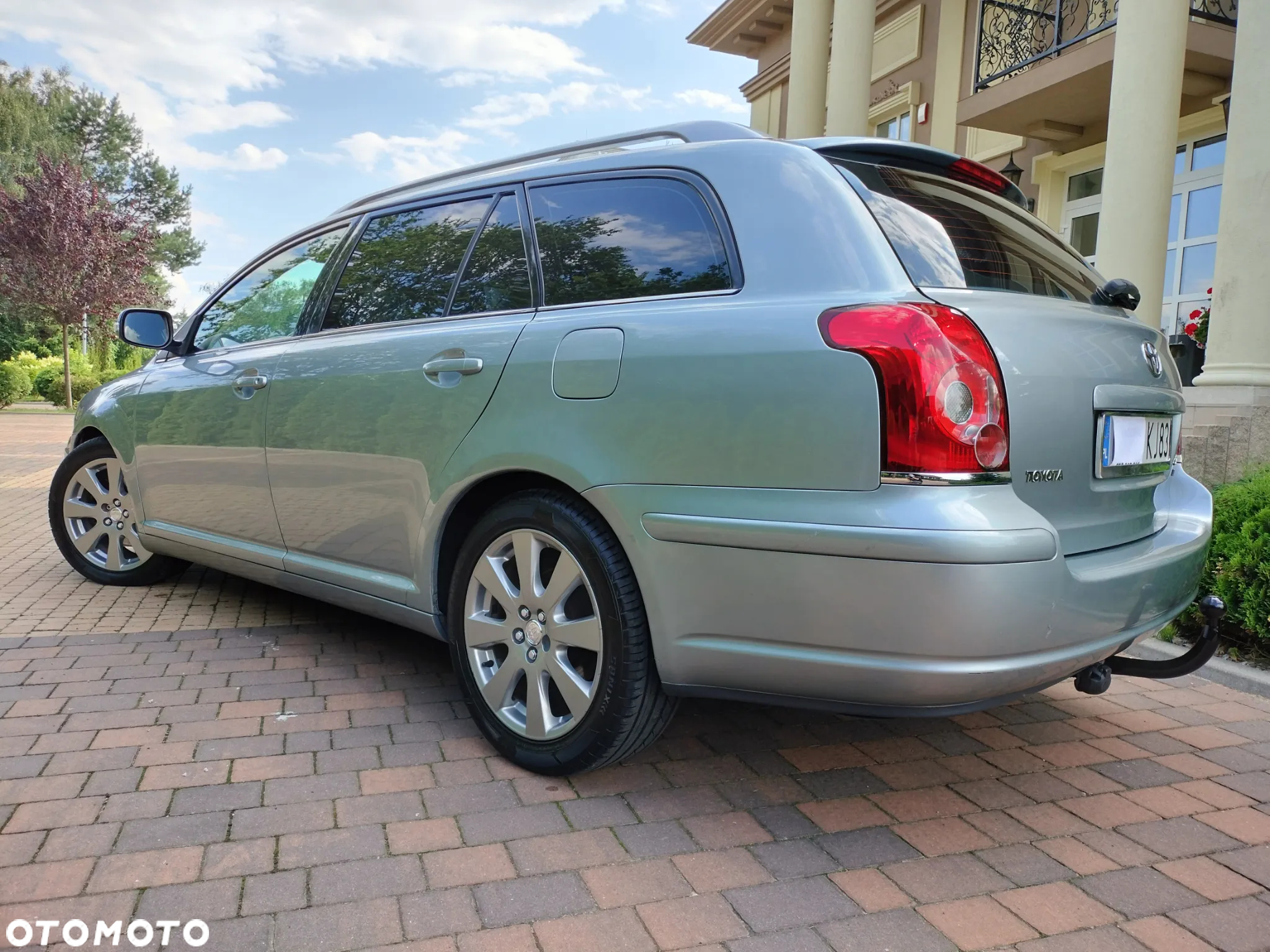 Toyota Avensis 2.0 D-4D Sol+NAVI - 19