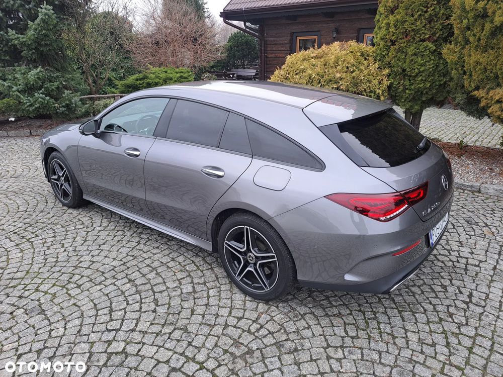 Mercedes-Benz CLA ver-250-e-shooting-brake-8g--dct-edition-amg-line - 3