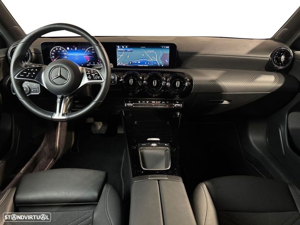 Mercedes-Benz A 200 Style Plus Aut. - 9