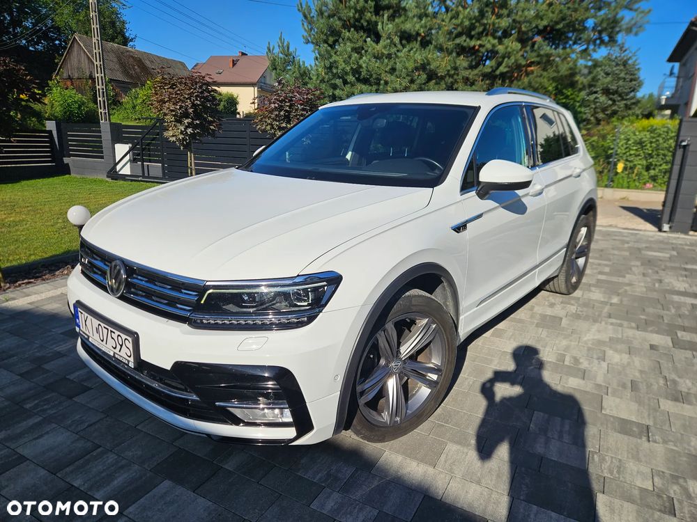 Volkswagen Tiguan - 1