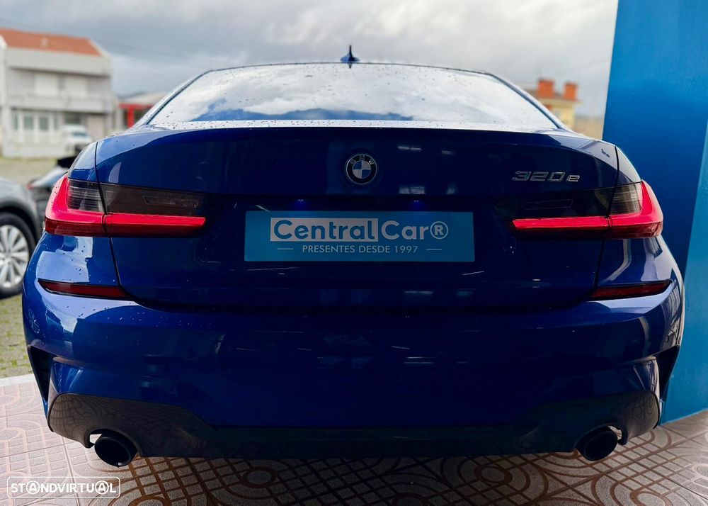 BMW 320 e Pack M Auto - 9