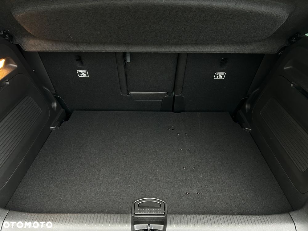 Opel Crossland X - 12