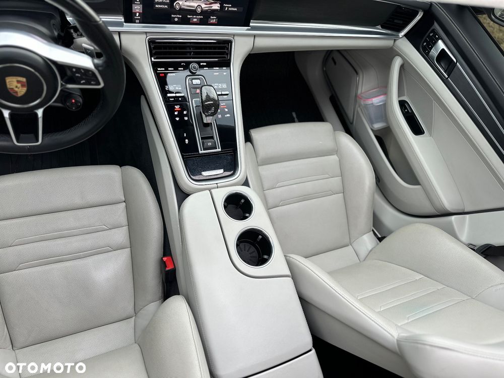 Porsche Panamera GTS GPF - 9