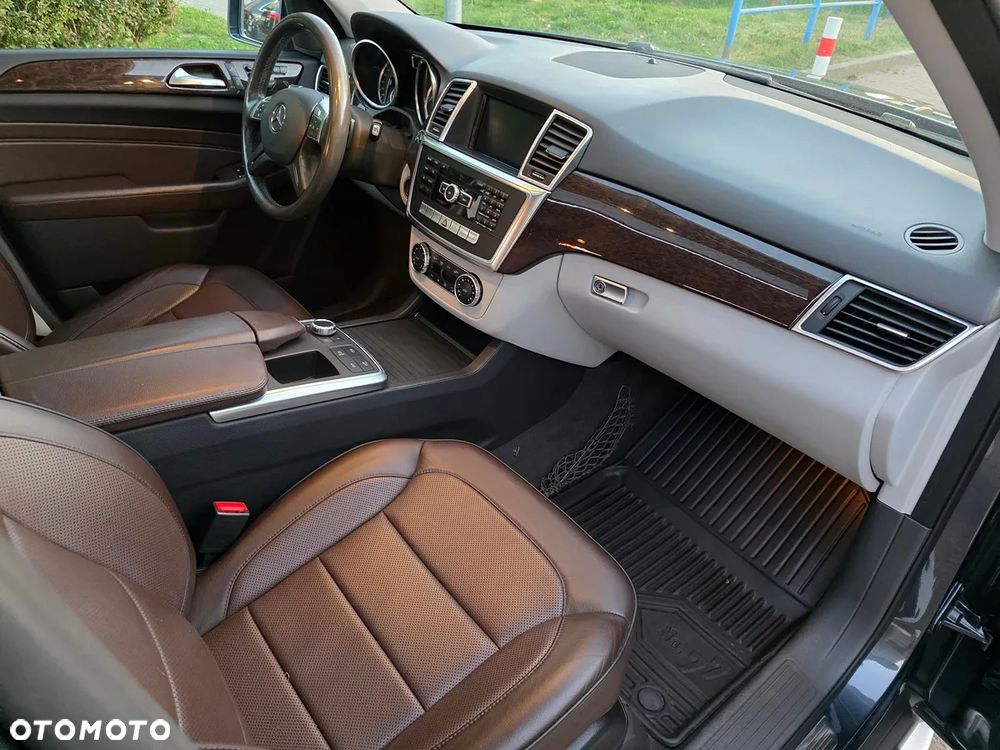 Mercedes-Benz ML 350 BlueTEC 4-Matic - 5