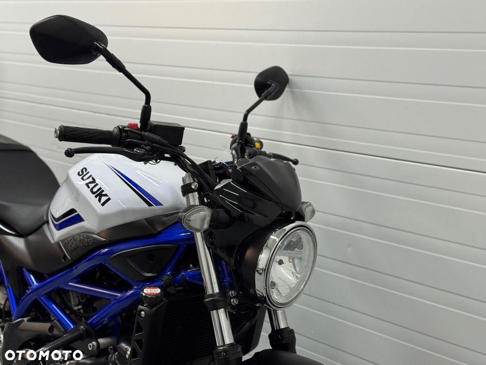 Suzuki SV - 8