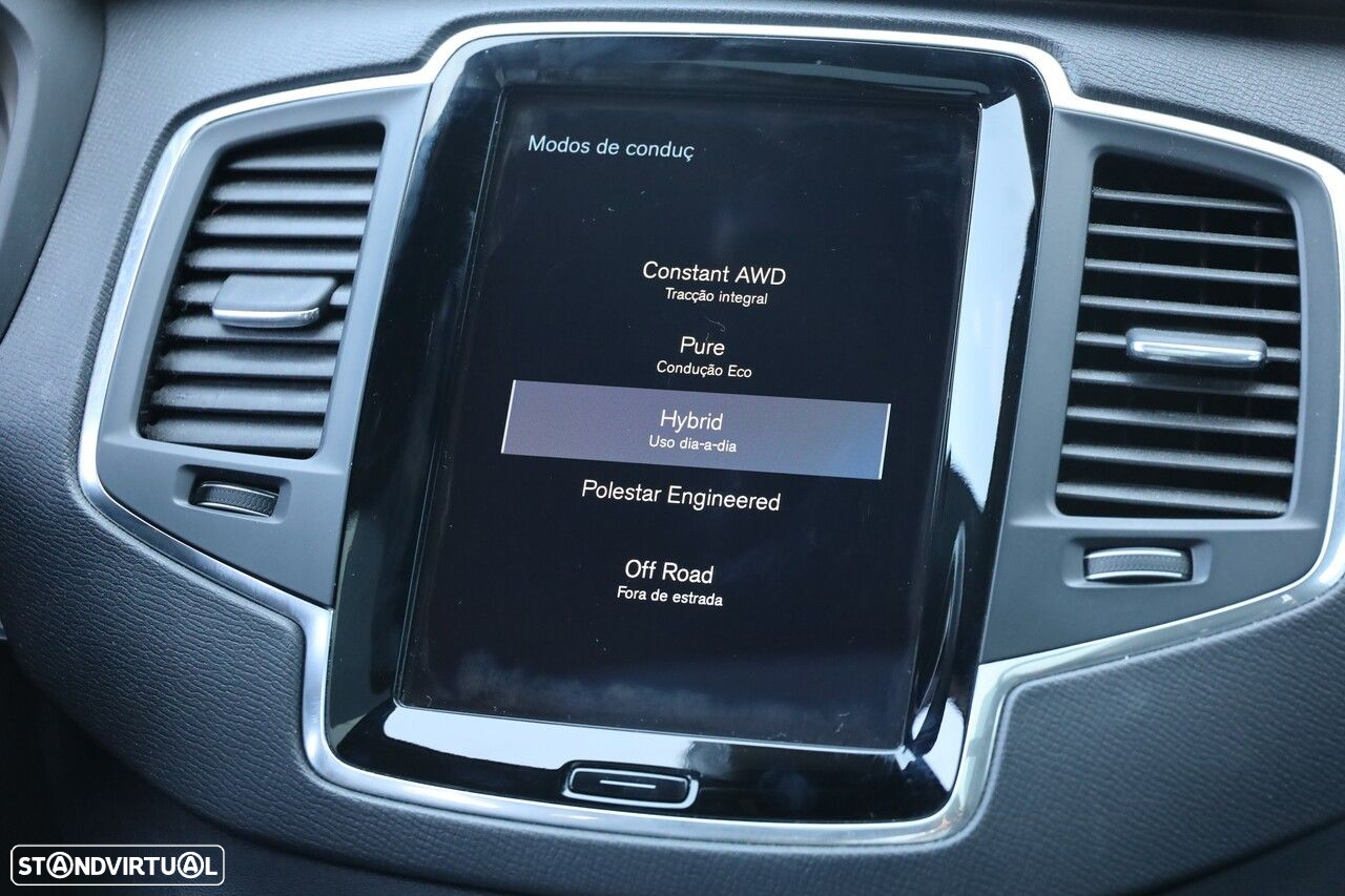 Volvo XC 90 2.0 T8 PHEV Momentum Plus AWD - 24