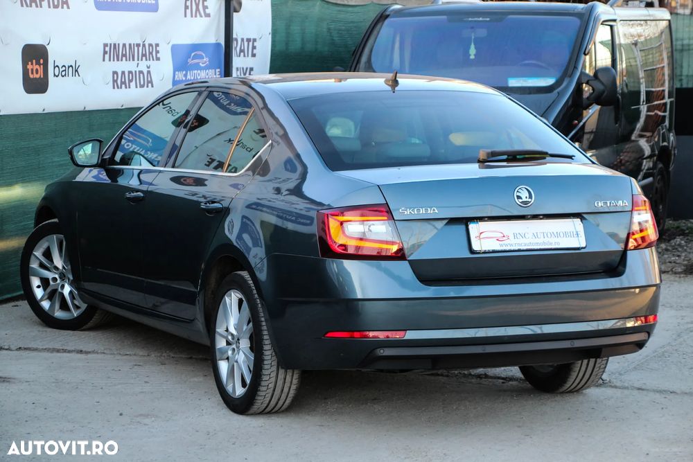 Skoda Octavia 1.6 TDI DSG Ambition - 4