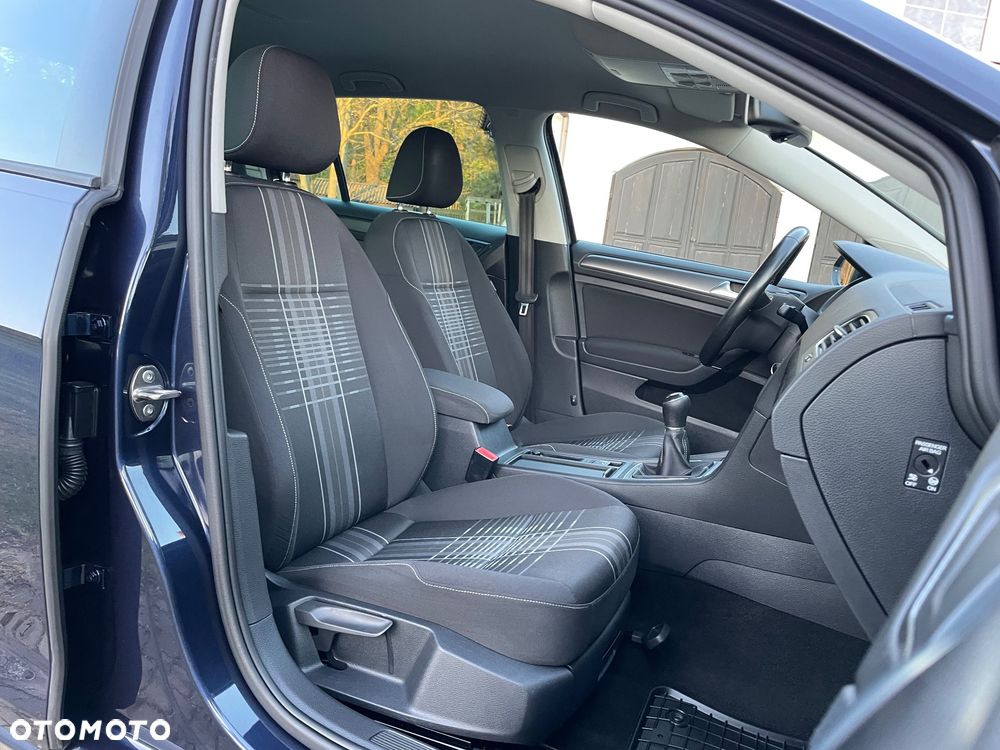 Volkswagen Golf 1.6 TDI BlueMotion Technology Trendline - 19