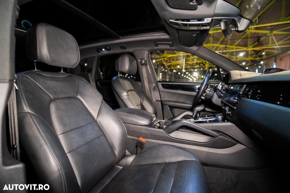 Porsche Cayenne Standard - 41