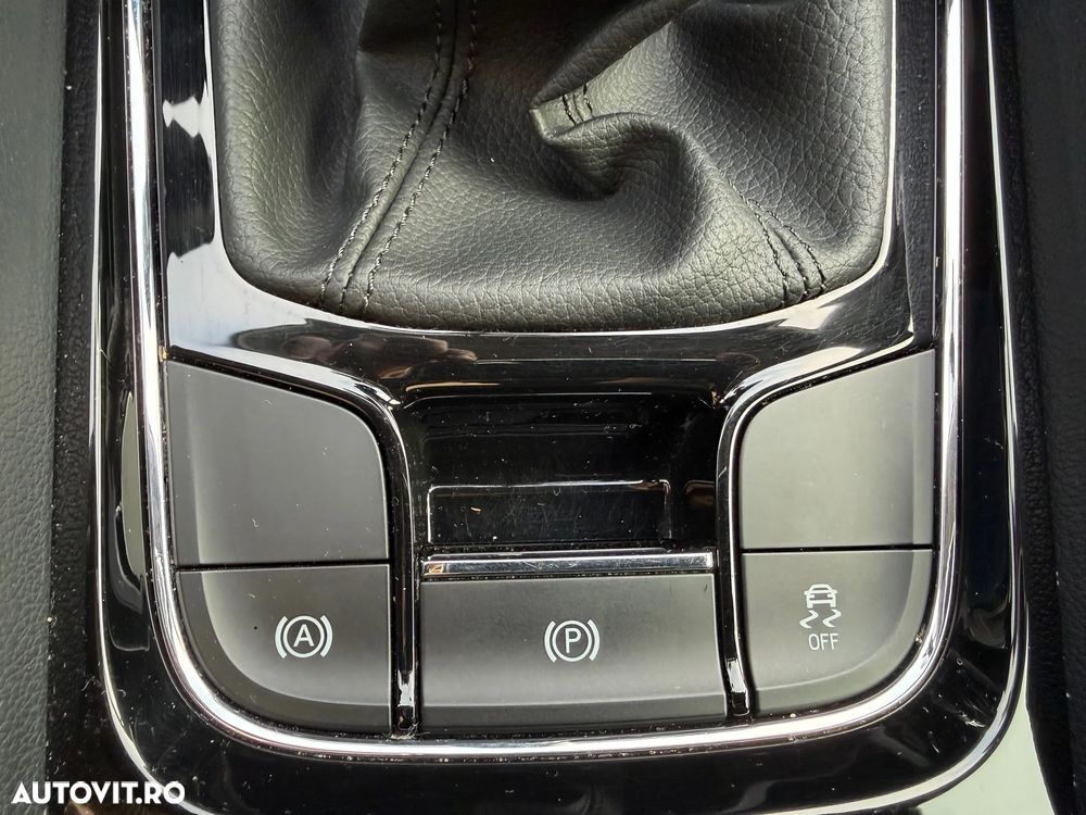 Skoda Karoq 1.5 TSI Ambition - 11