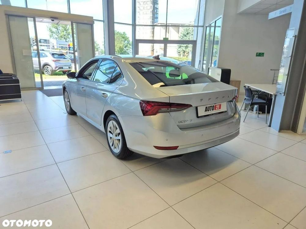 Skoda Octavia 1.5 TSI ACT Ambition - 6