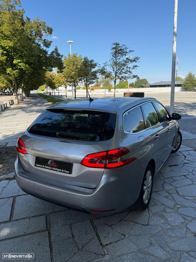 Peugeot 308 - 11