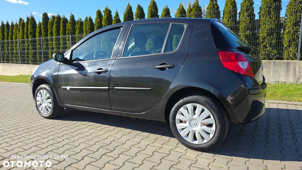 Renault Clio 1.5 dCi Authentique - 5