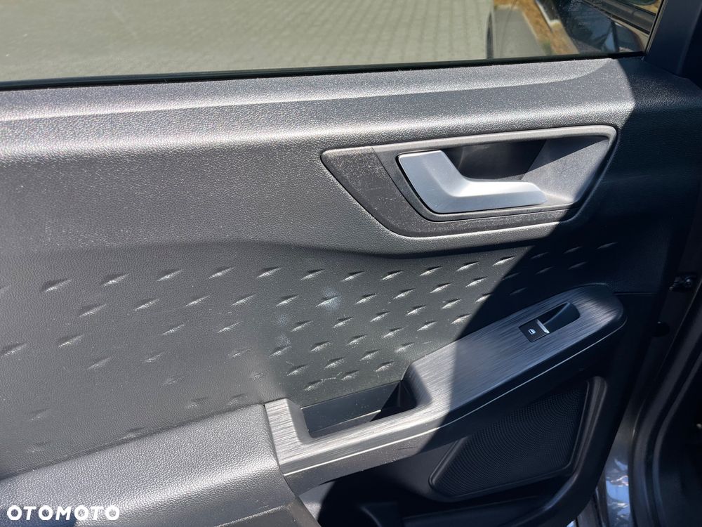 Ford Kuga 2.0 TDCi 4x2 Titanium - 11
