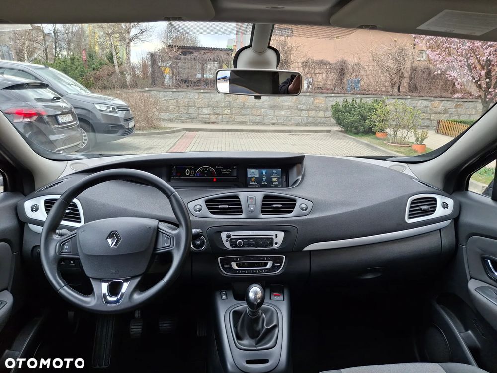 Renault Scenic - 16