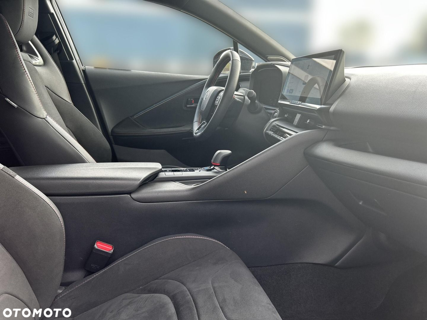 Toyota C-HR - 12